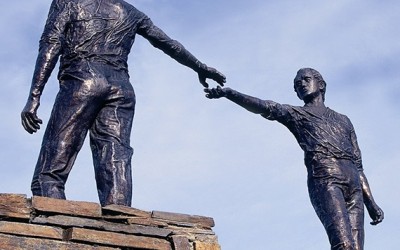 Monday’s Monument: Reconciliation/Hands Across the Divide, Derry City, Northern Ireland
