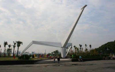 Monday’s Monument: Peace Bird Gate, Hanoi, Vietnam